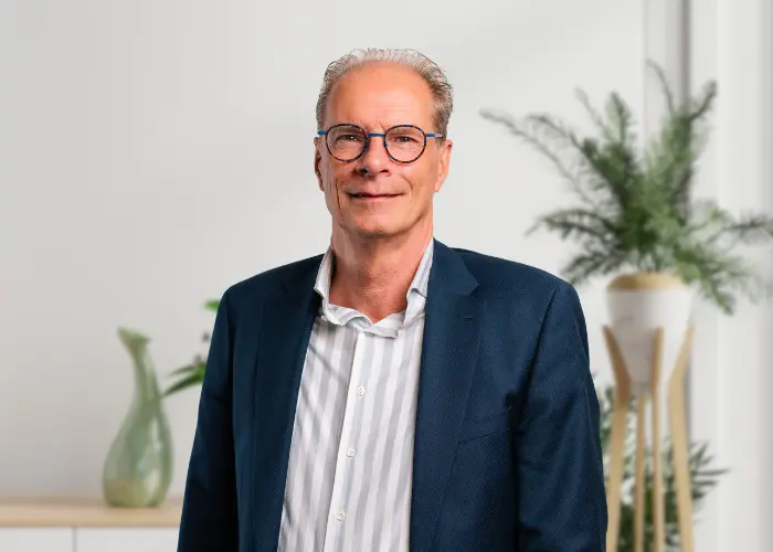 Theo Groen, Makelaar bij Wente